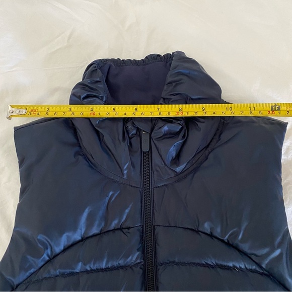 Lululemon Down For A Run Packable Vest II Inkwell Navy 800 Fill Goose Do… - Picture 16 of 16